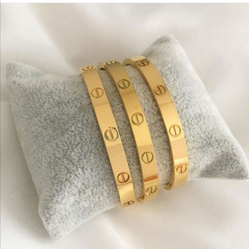 Classic Gold Screw Cuff Bracelet – Korean Old Money Minimal Style