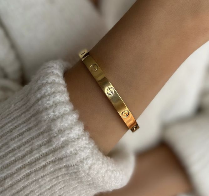 Classic Gold Screw Cuff Bracelet – Korean Old Money Minimal Style